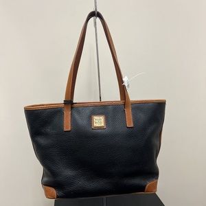 Dooney and Bourke Tote bag, it’s perfect! DARK BLUE